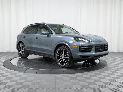 New 2026 Porsche Cayenne AWD/4WD image 9