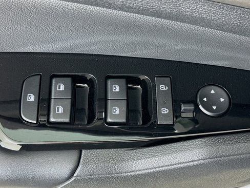 Used 2023 Kia Sportage X-Line w/ X-Line Premium Package image 18