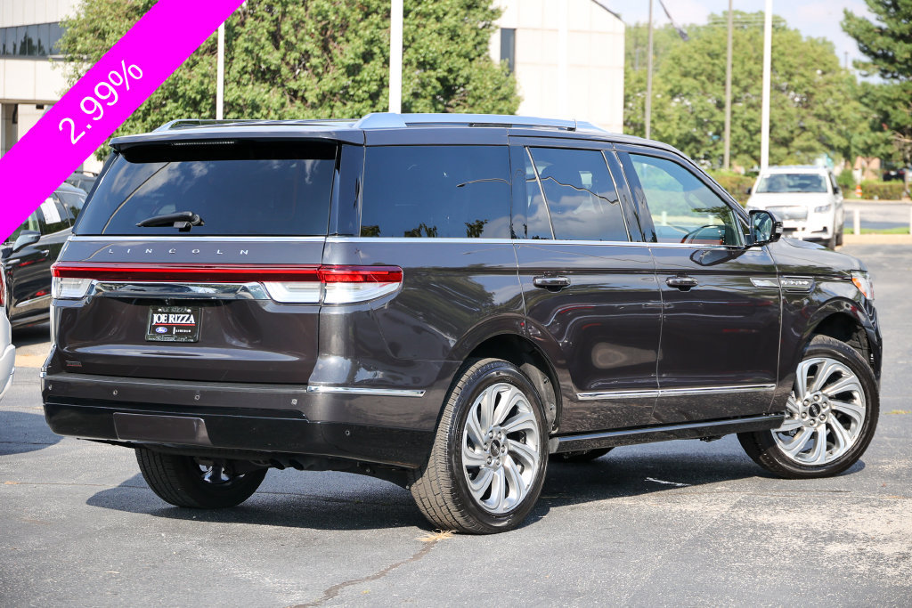 Certified 2024 Lincoln Navigator Reserve AWD/4WD image 38