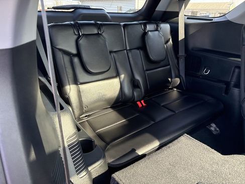 Used 2024 Ford Explorer Limited w/ Limited Technology Package image 23