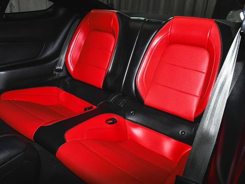 Used 2020 Ford Mustang GT Premium w/ Equipment Group 401A RWD image 40