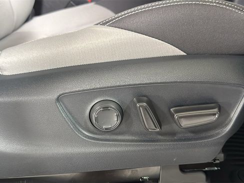 Used 2025 Toyota Tacoma TRD Sport image 20