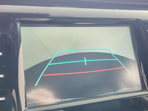 Used 2018 Toyota Camry LE image 22