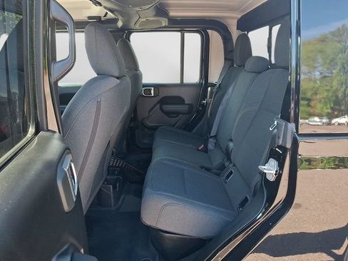 Used 2024 Jeep Gladiator Sport AWD/4WD image 12