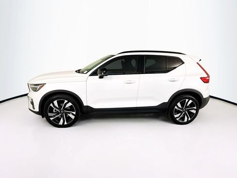 Used 2023 Volvo XC40 B5 Ultimate AWD/4WD image 8
