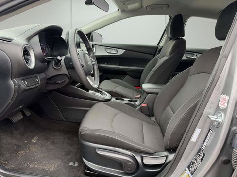 Used 2024 Kia Forte LXS FWD image 14