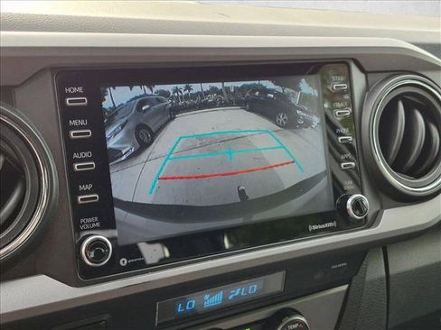 Used 2022 Toyota Tacoma TRD Sport w/ Technology Package RWD image 13