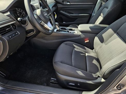 New 2025 Nissan Altima 2.5 SV image 13