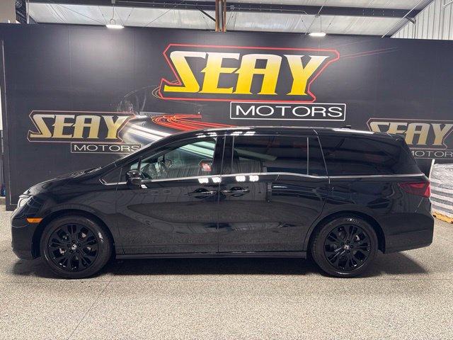 Used 2025 Honda Odyssey Sport-L image 3