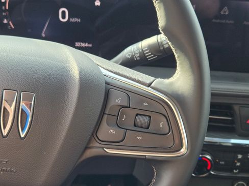 Certified 2025 Buick Encore GX Preferred FWD image 29