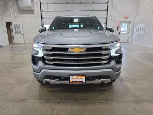 Used 2025 Chevrolet Silverado 1500 High Country w/ Technology Package AWD/4WD image 3