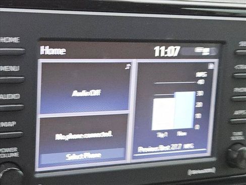 Used 2022 Toyota RAV4 XLE FWD image 12