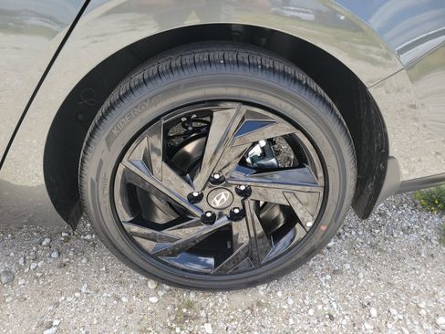 New 2026 Hyundai Elantra SEL Sport Premium FWD image 22