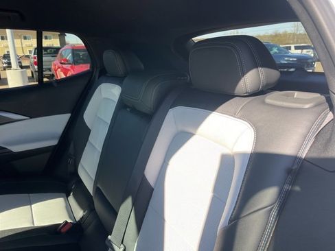 New 2026 Chevrolet Equinox EV LT image 33