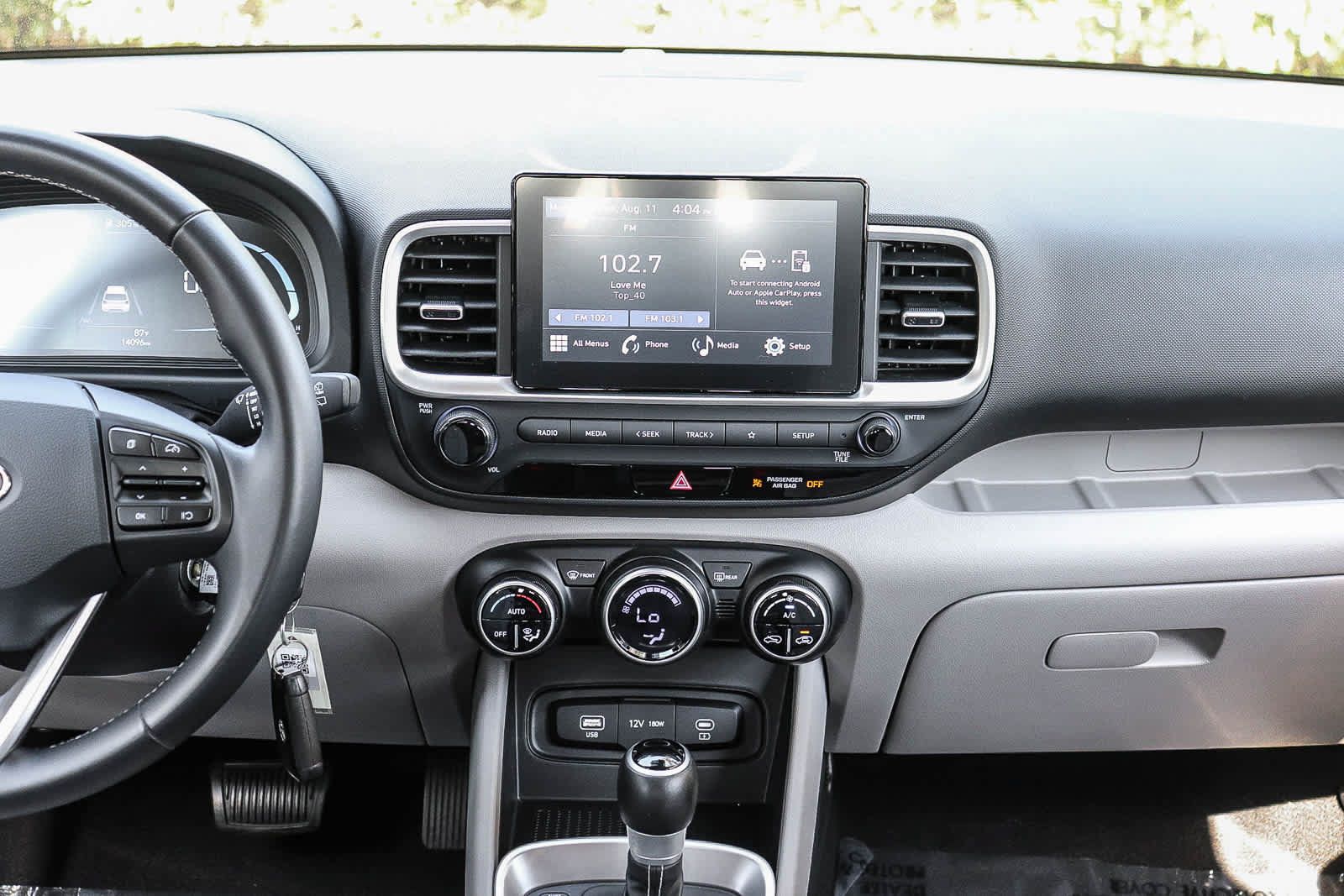 Used 2023 Hyundai Venue SEL w/ Cargo Package FWD image 14
