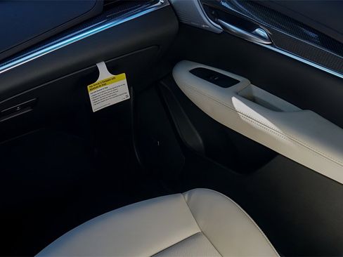 New 2026 Cadillac XT5 Sportv w/ LPO, Floor Liner Package image 28