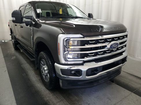 Used 2024 Ford F350 Lariat AWD/4WD image 5
