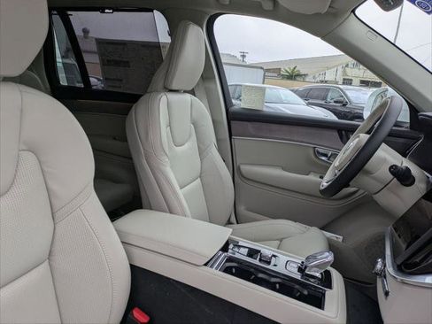 New 2026 Volvo XC90 T8 Ultra image 14