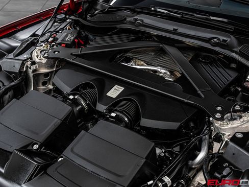 Used 2024 Aston Martin DB12 Coupe image 10