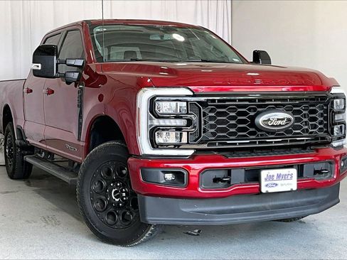 Used 2025 Ford F250 Lariat w/ Black Appearance Package image 1