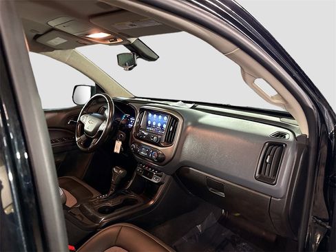 Used 2020 Chevrolet Colorado Z71 image 27