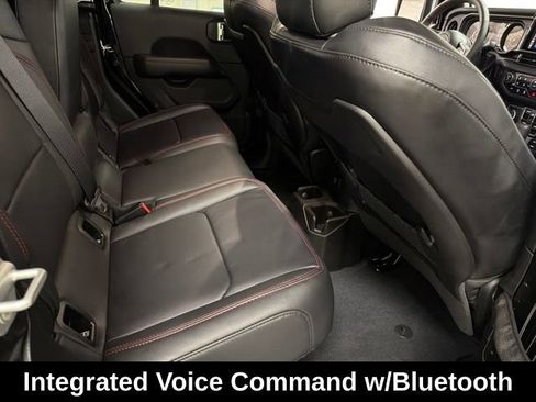 Used 2024 Jeep Gladiator Rubicon AWD/4WD image 12