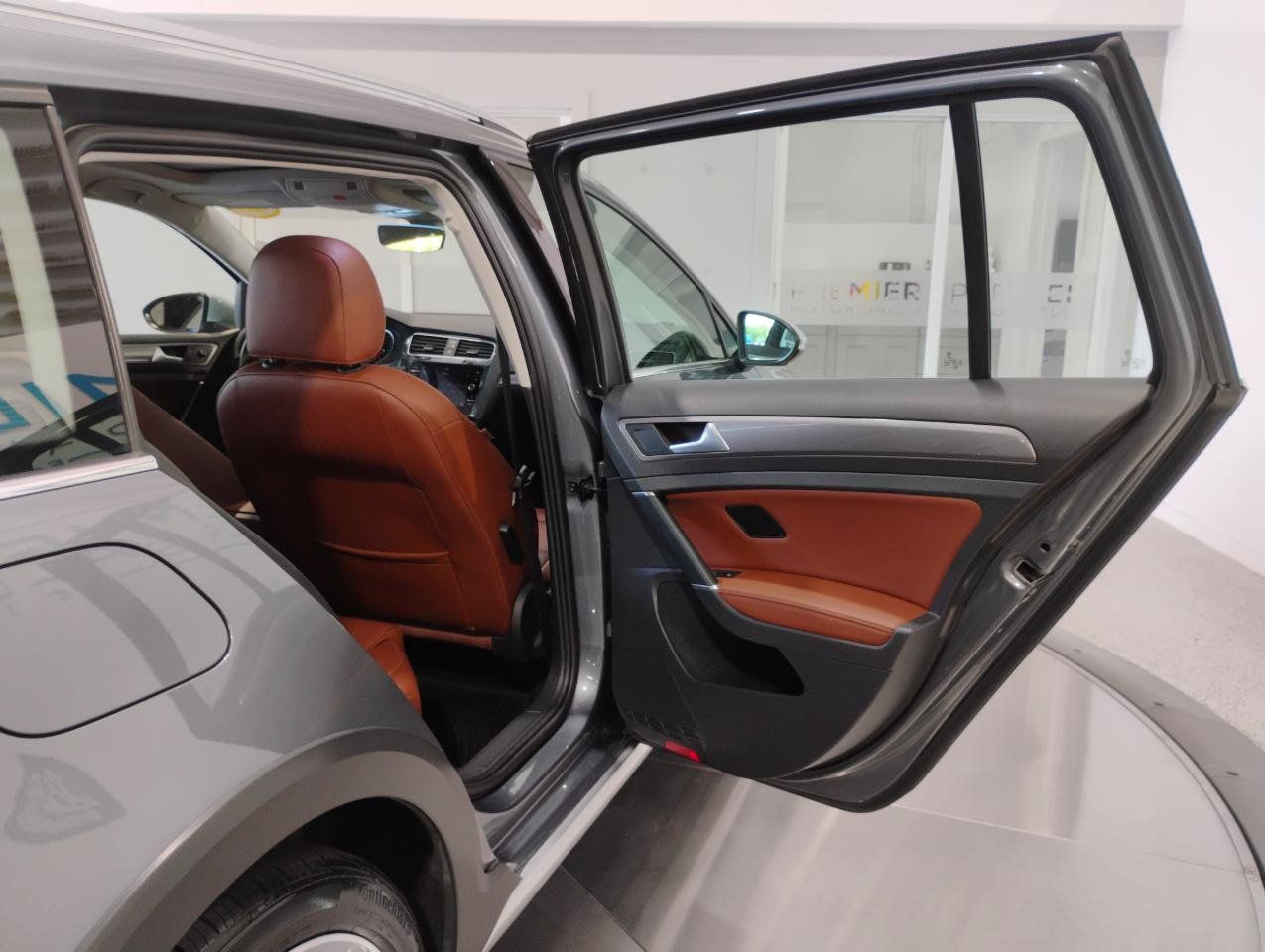 Used 2019 Volkswagen Golf Alltrack SE AWD/4WD image 54
