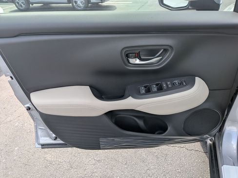 New 2026 Honda HR-V LX image 11