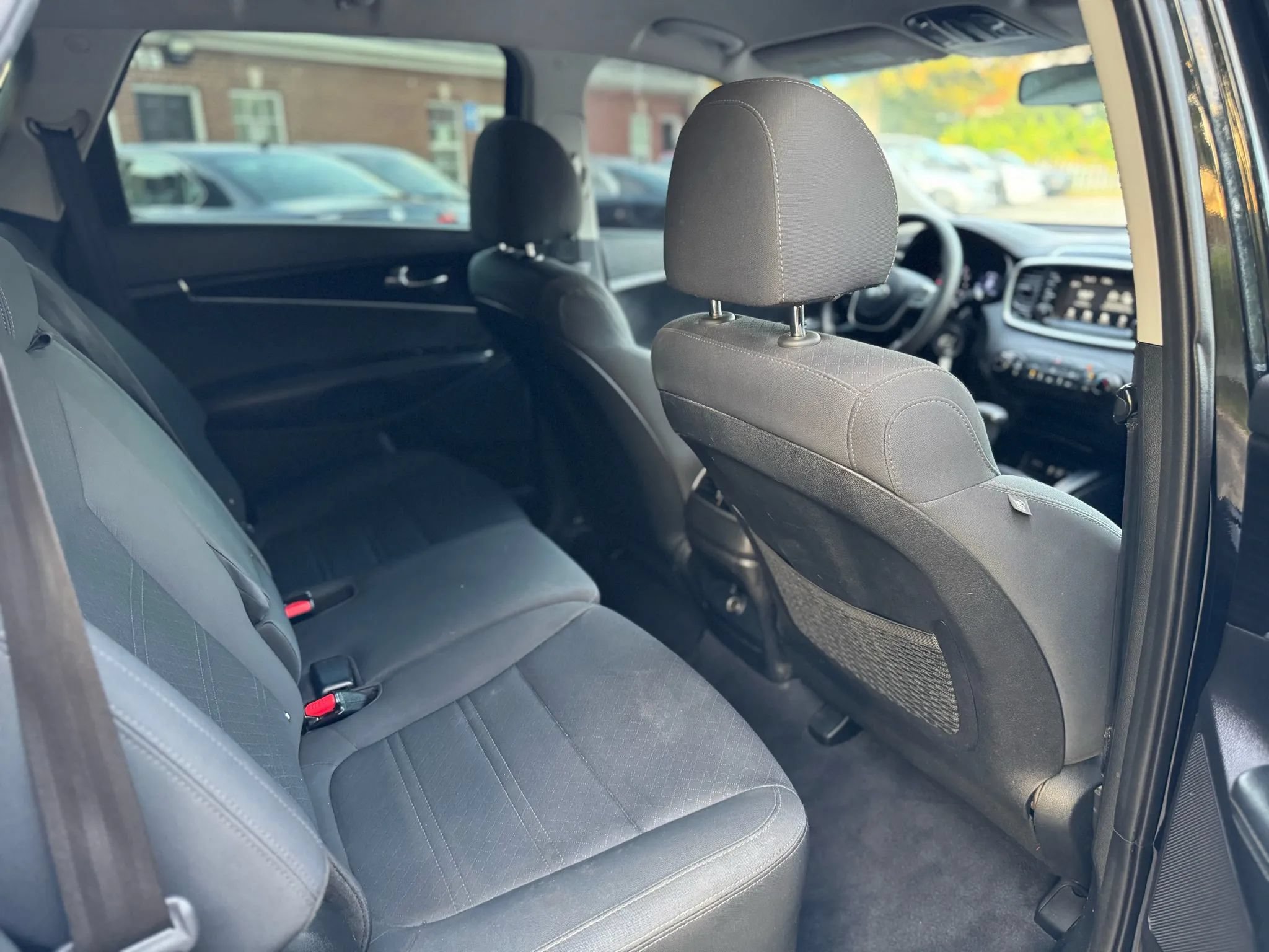 Used 2019 Kia Sorento L FWD image 30