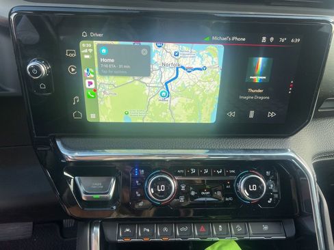 Used 2024 GMC Sierra 1500 Denali image 9