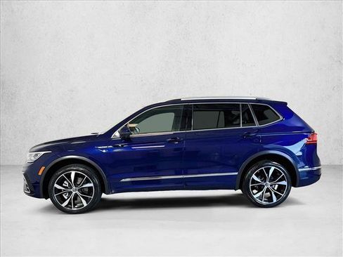 Used 2022 Volkswagen Tiguan SEL R-Line AWD/4WD image 8