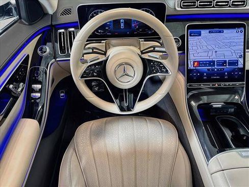 Used 2023 Mercedes-Benz S 500 4MATIC image 21