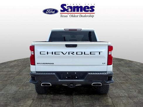 Used 2021 Chevrolet Silverado 1500 LT Trail Boss w/ Bed Protection Package AWD/4WD image 4
