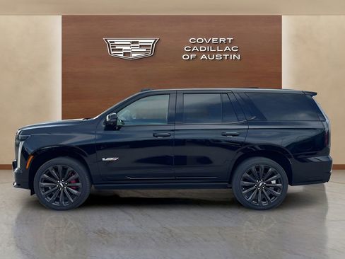 New 2026 Cadillac Escalade V w/ LPO, Floor Liner Package AWD/4WD image 6