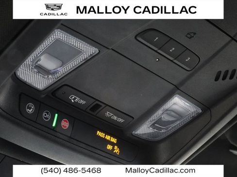 Used 2025 Cadillac XT5 Luxury w/ LPO, Floor Liner Package image 18