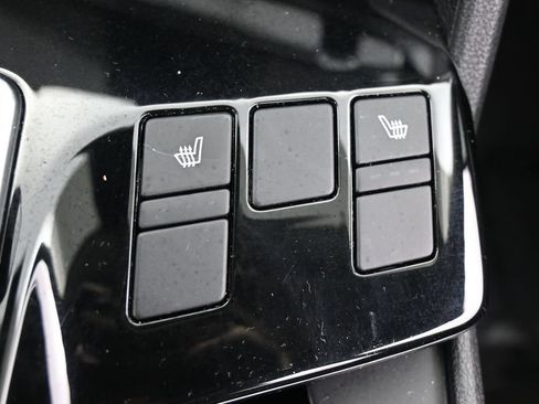 Used 2025 Kia Sportage EX FWD image 26