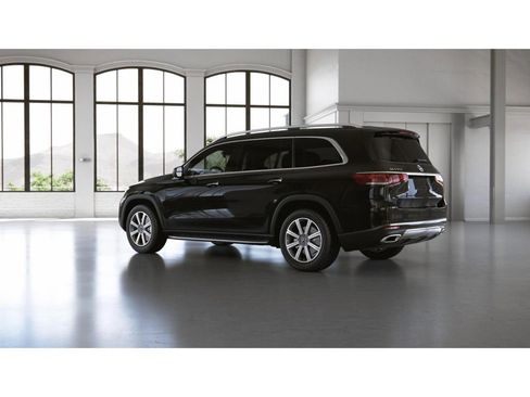 Used 2022 Mercedes-Benz GLS 450 4MATIC image 31