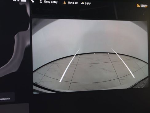 Used 2022 Tesla Model Y Performance image 10