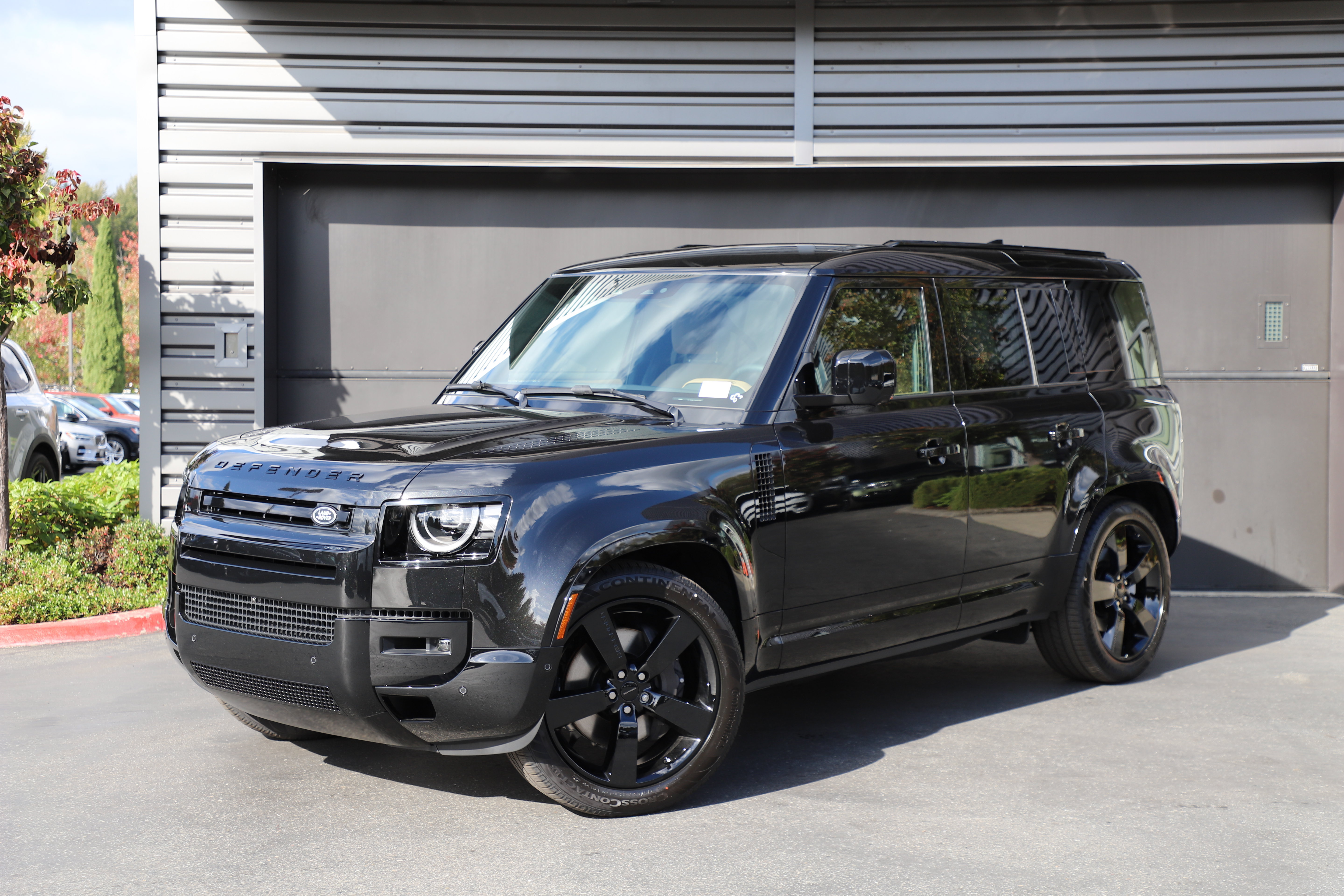 New 2026 Land Rover Defender 110 X-Dynamic SE AWD/4WD image 1