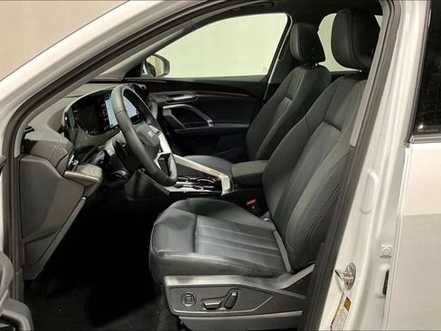 Certified 2025 Audi Q5 Premium w/ Convenience Package AWD/4WD image 26