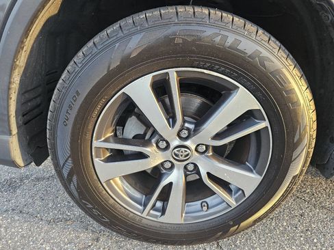Used 2016 Toyota RAV4 XLE image 23