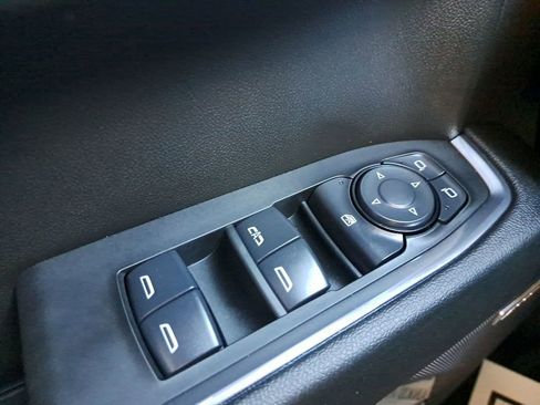 Used 2025 Chevrolet Silverado 1500 LT Trail Boss w/ Convenience Package II image 26