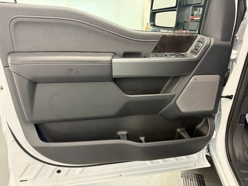 New 2026 Ford F250 Lariat w/ Chrome Package AWD/4WD image 15