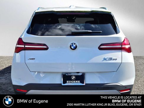 Used 2025 BMW X3 xDrive30i w/ Premium Package AWD/4WD image 4
