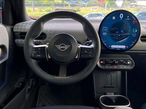 Certified 2025 MINI Cooper S FWD image 6