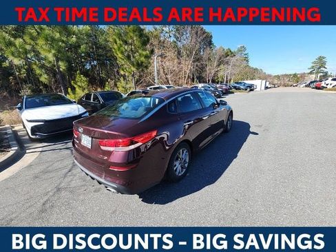 Used 2019 Kia Optima LX image 10