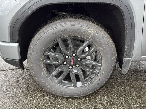 New 2026 GMC Sierra 1500 Elevation image 6