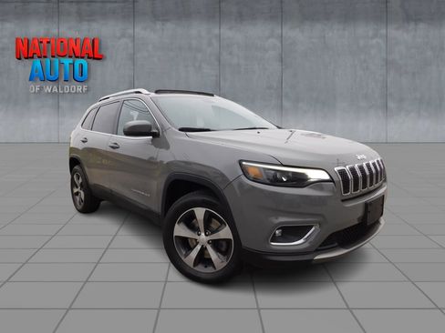 Used 2019 Jeep Cherokee Limited AWD/4WD image 1