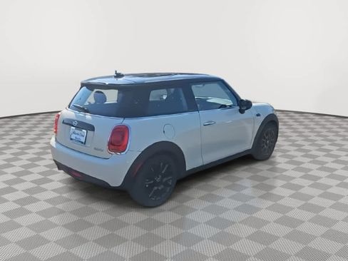 Used 2019 MINI Cooper 2-Door Hardtop image 8