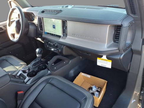 New 2025 Ford Bronco Outer Banks w/ Sasquatch Package image 12